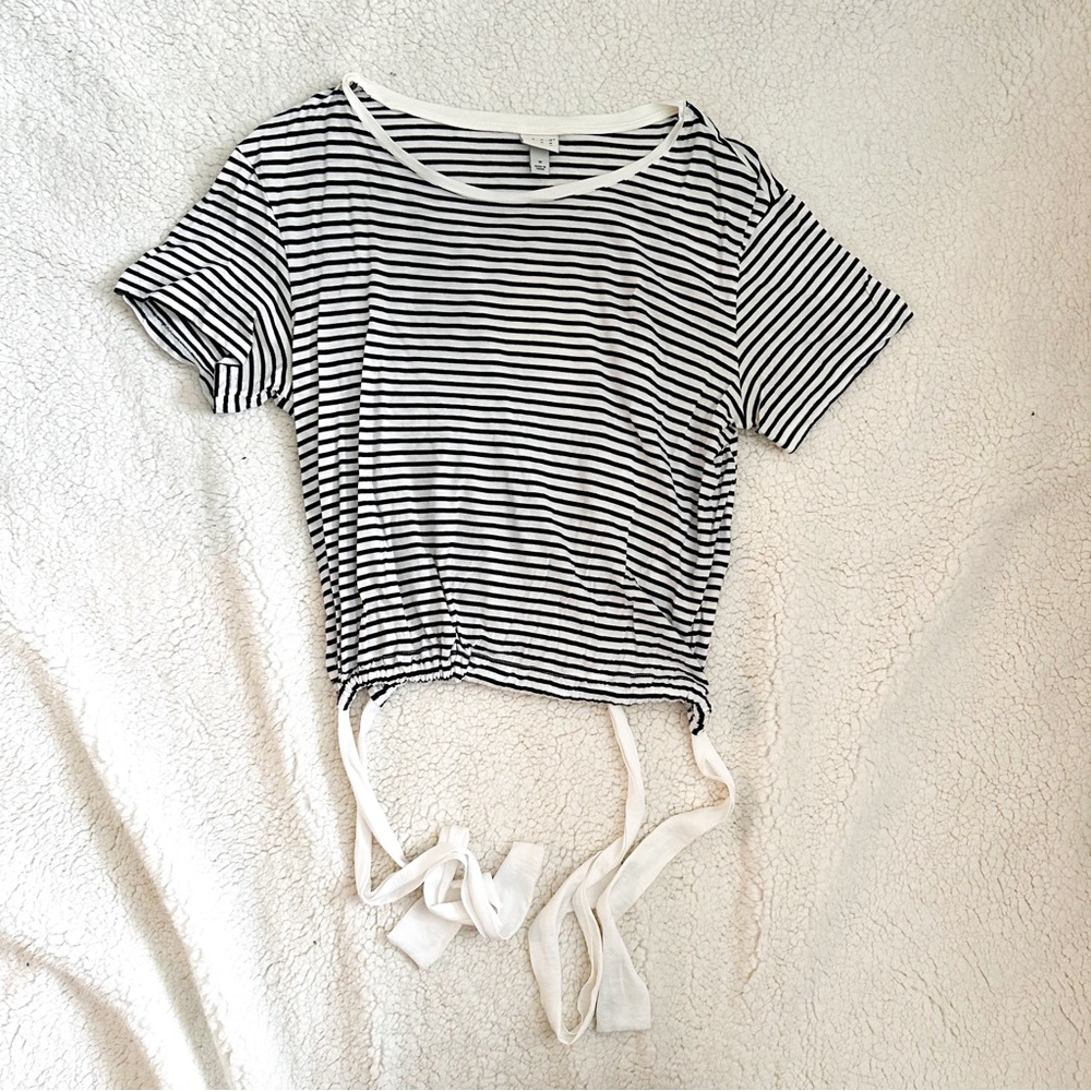 SIZE M | Striped Short Sleeve T-Shirt with Tie Waist
